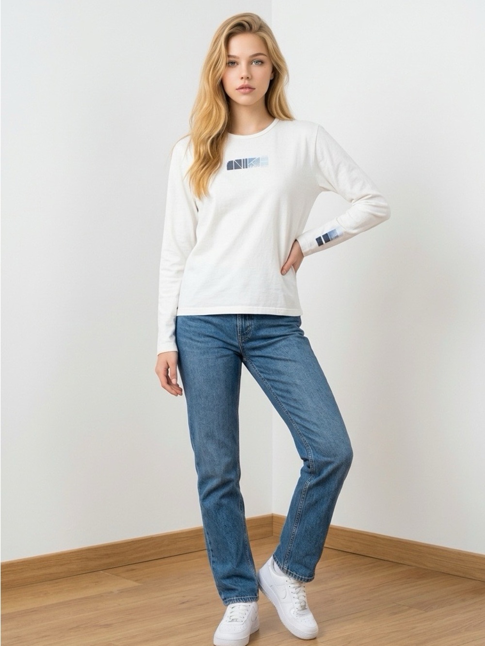 Nike Women’s Long Sleeve Crew Tee - Cream with Navy Logo